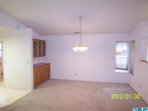 1534 E Prospect Ave, Visalia, CA 93292 photo 4