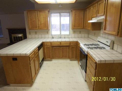 1534 E Prospect Ave, Visalia, CA 93292 photo 5