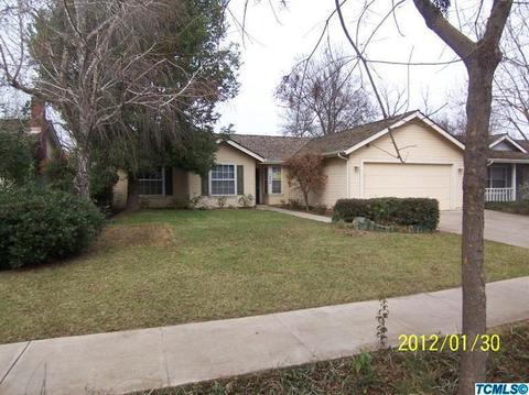 1534 E Prospect Ave, Visalia, CA 93292 photo 2