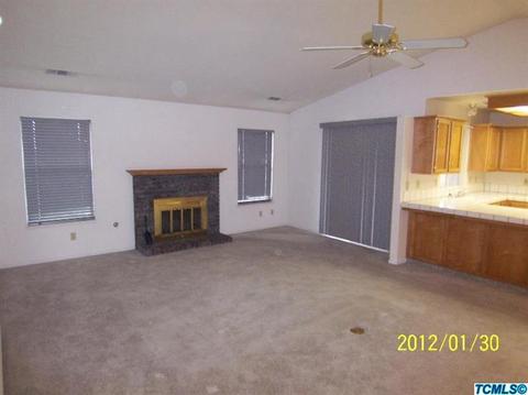 1534 E Prospect Ave, Visalia, CA 93292 photo 3