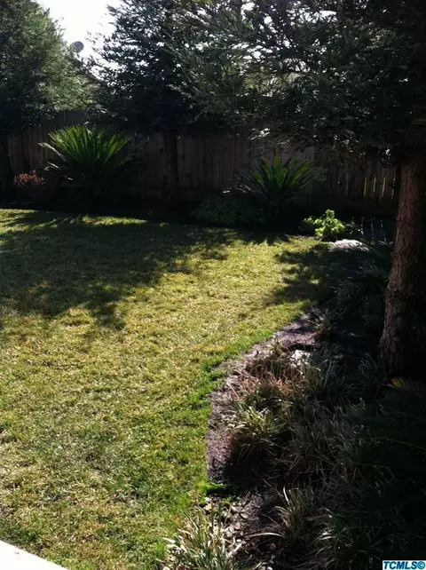 2533 E Chestnut Ave, Visalia, CA 93292 photo 4