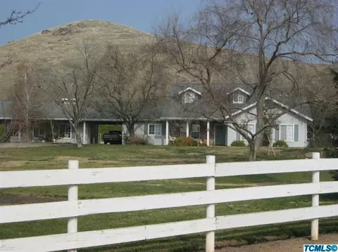 31399 Powell Dr, Exeter, CA 93221 photo 3