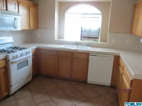 1468 Foothill Ave, Dinuba, CA 93618 photo 3