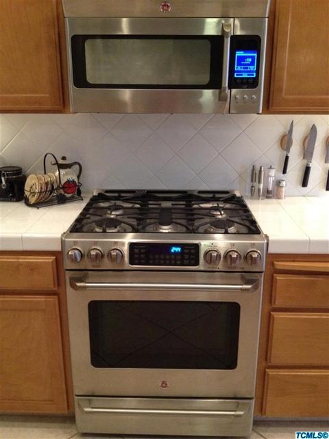 904 E Arlen Ave, Visalia, CA 93292 photo 11