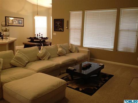 904 E Arlen Ave, Visalia, CA 93292 photo 4