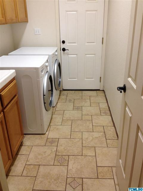 904 E Arlen Ave, Visalia, CA 93292 photo 13