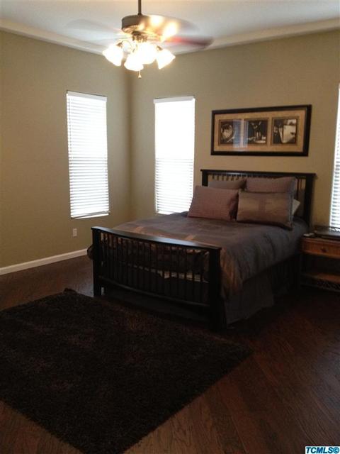 904 E Arlen Ave, Visalia, CA 93292 photo 16