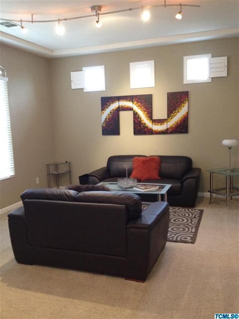 904 E Arlen Ave, Visalia, CA 93292 photo 3