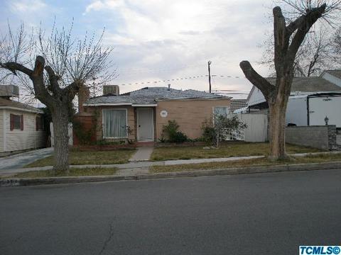 111 E Lucard St, Taft, CA 93268 photo 1