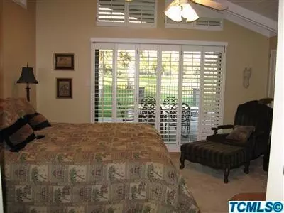 730 N Silvervale, Visalia, CA 93291 photo 10
