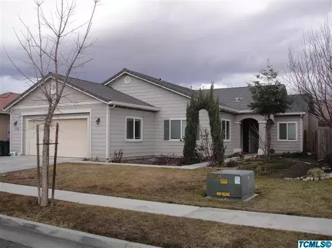 1536 Firestone Dr, Tulare, CA 93274 photo 1