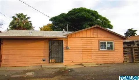 229 E Durian Ave, Coalinga, CA 93210 photo 3