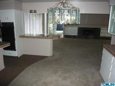 2937 W Iris Ave, Visalia, CA 93277 photo 6