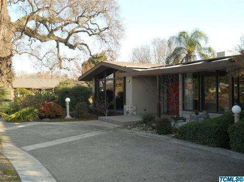 2937 W Iris Ave, Visalia, CA 93277 photo 1