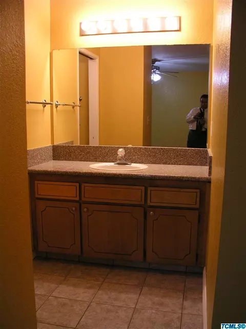 2542 E Parker Ct, Visalia, CA 93292 photo 13