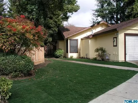 2542 E Parker Ct, Visalia, CA 93292 photo 4