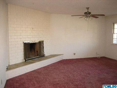 341 Lemmon Way, Hanford, CA 93230 photo 2