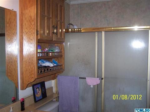 635 E Harold, Visalia, CA 93292 photo 9
