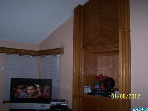 635 E Harold, Visalia, CA 93292 photo 3