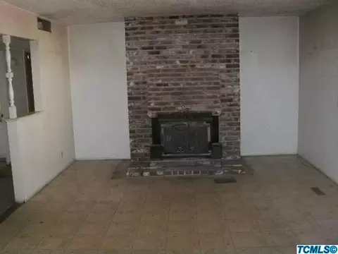 1192 E Lincoln Ave, Reedley, CA 93654 photo 2