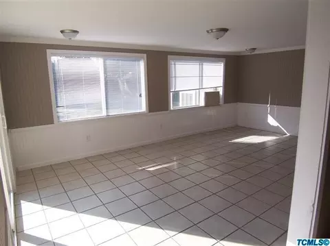 1763 E Sonora Ave, Tulare, CA 93274 photo 5