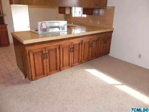702 E Sycamore Ave, Reedley, CA 93654 photo 6
