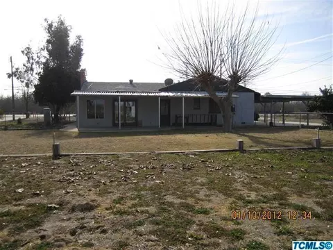9404 E Belmont Ave, Sanger, CA 93657 photo 2