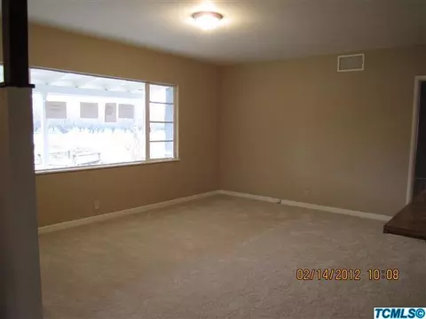 9404 E Belmont Ave, Sanger, CA 93657 photo 3