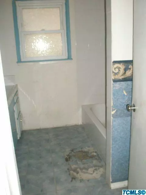 274 N Bates Ave, Dinuba, CA 93618 photo 5