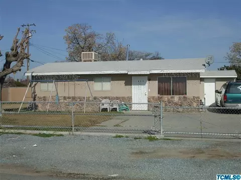 397 E Lerda Ave, Tipton, CA 93272 photo 2