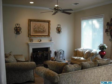 2815 E Harter Ct, Visalia, CA 93292 photo 9