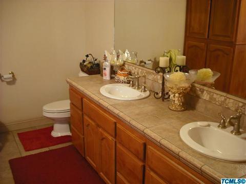 2815 E Harter Ct, Visalia, CA 93292 photo 27