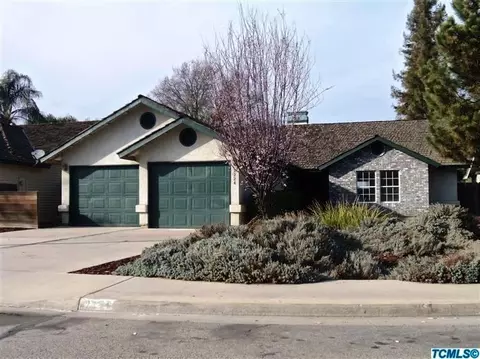 2224 E Kaweah Ct, Visalia, CA 93292 photo 1