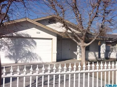 958 E Bent Ranch Ave, Earlimart, CA 93219 photo 1