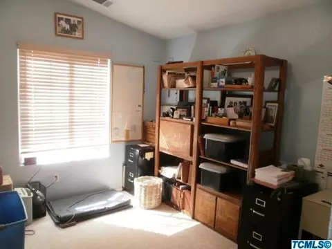 2550 E Beech Ct, Visalia, CA 93292 photo 22