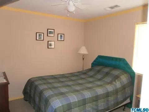 2550 E Beech Ct, Visalia, CA 93292 photo 23