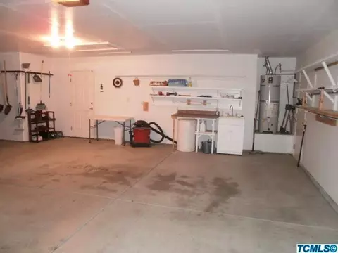 2550 E Beech Ct, Visalia, CA 93292 photo 41