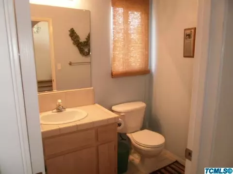 2550 E Beech Ct, Visalia, CA 93292 photo 31