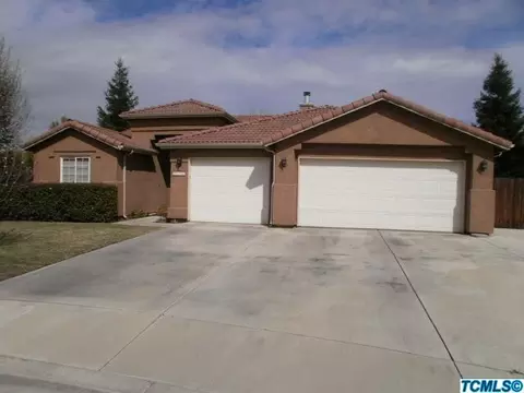 2550 E Beech Ct, Visalia, CA 93292 photo 2