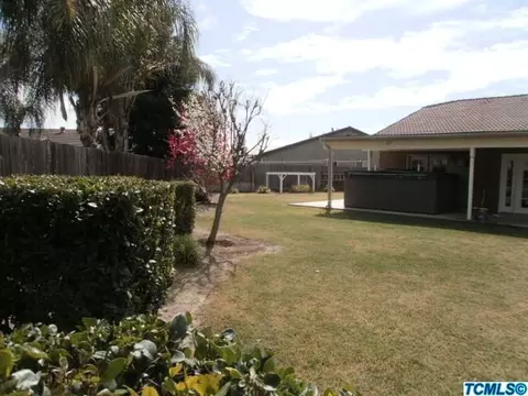 2550 E Beech Ct, Visalia, CA 93292 photo 11