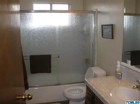 503 S Francis Ave, Exeter, CA 93221 photo 8