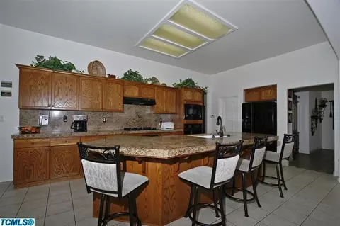 337 Goshen Ave, Clovis, CA 93611 photo 13