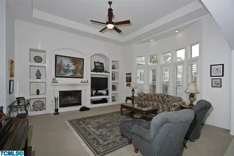 337 Goshen Ave, Clovis, CA 93611 photo 5