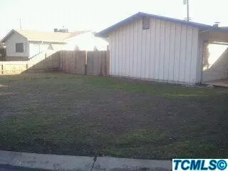 2349 E Sierra Ave, Tulare, CA 93274 photo 3