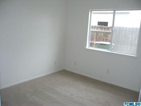 1481 Bay St, Lemoore, CA 93245 photo 10