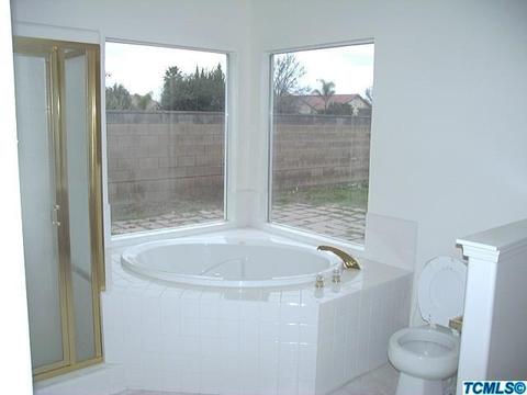 1481 Bay St, Lemoore, CA 93245 photo 11
