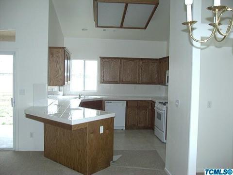 1481 Bay St, Lemoore, CA 93245 photo 5