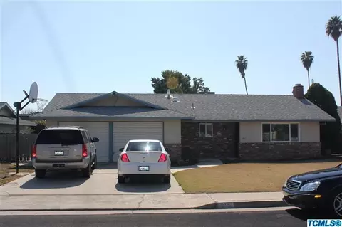 976 E Millwood Dr, Dinuba, CA 93618 photo 1