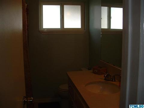 221 Meadow, Lemoore, CA 93245 photo 13