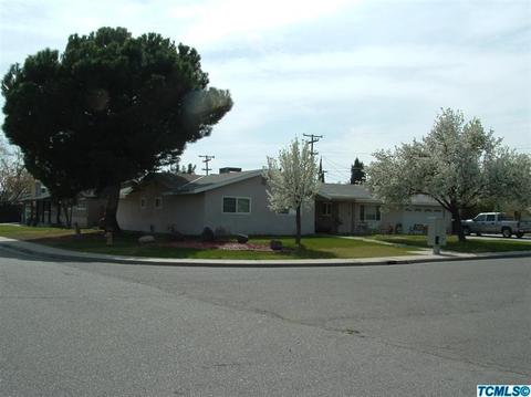 221 Meadow, Lemoore, CA 93245 photo 4